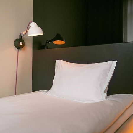 Nobis Hotel Stockholm, A Member Of Design Hotels™ Екстер'єр фото A single bed